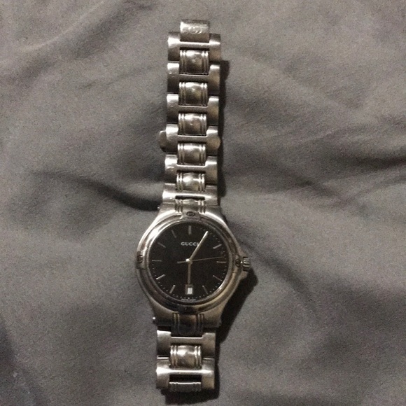 Gucci watch - Picture 1 of 5